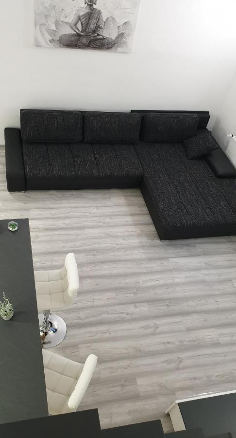 Belvárosi Apartman 2 Apartamento Miskolc Exterior foto
