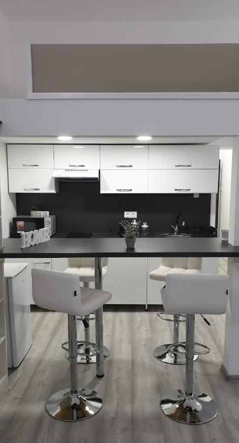 Belvárosi Apartman 2 Apartamento Miskolc Exterior foto